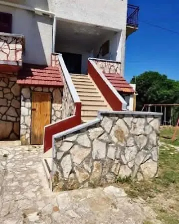 Appartement 2, Savar, Dugi Otok